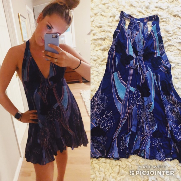 Free People Dresses & Skirts - Free people navy blue fit and flow printed dress